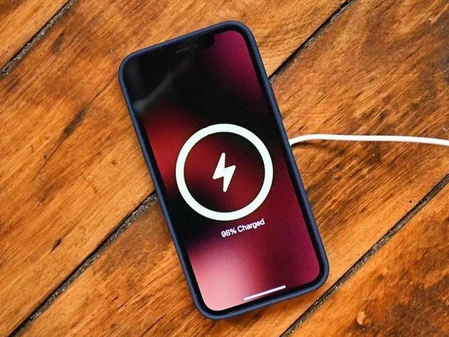 荔波苹果手机维修分享iPhone 12可以随便充电吗 